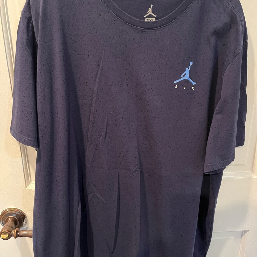Men’s pre-owned Jordan t-shirt. Size 3X.